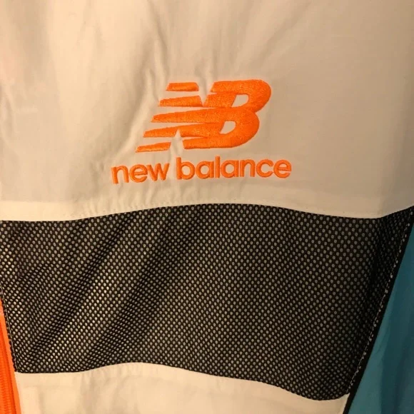 New Balance Boston Marathon Windbreaker Jacket - Picture 2 of 7